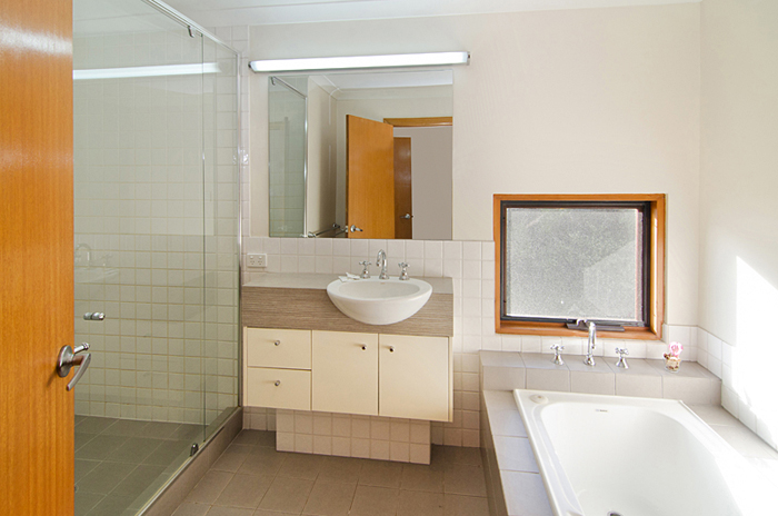 Margarets Beach Houses - Bathroom